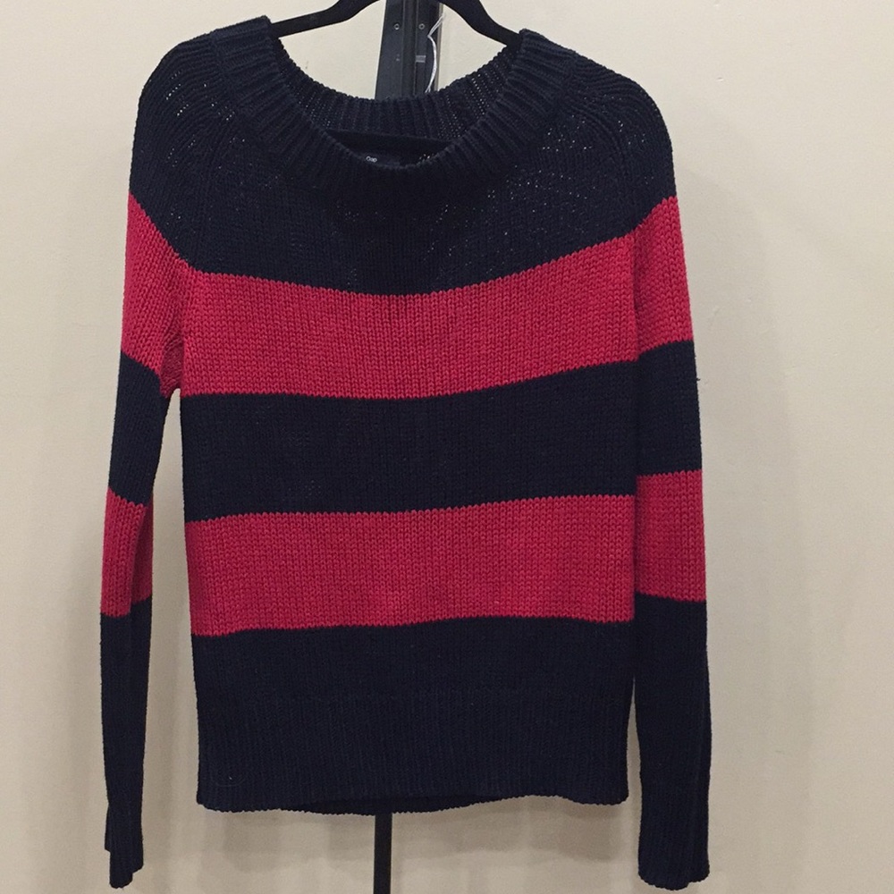 Navy and pink striped thick gap sweater